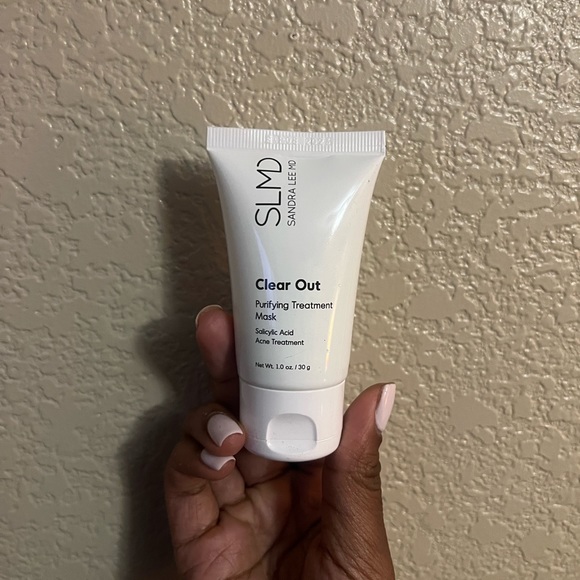 SLMD Sandra Lee MD Clear Out Purifying Treatment Mask - Picture 4 of 6